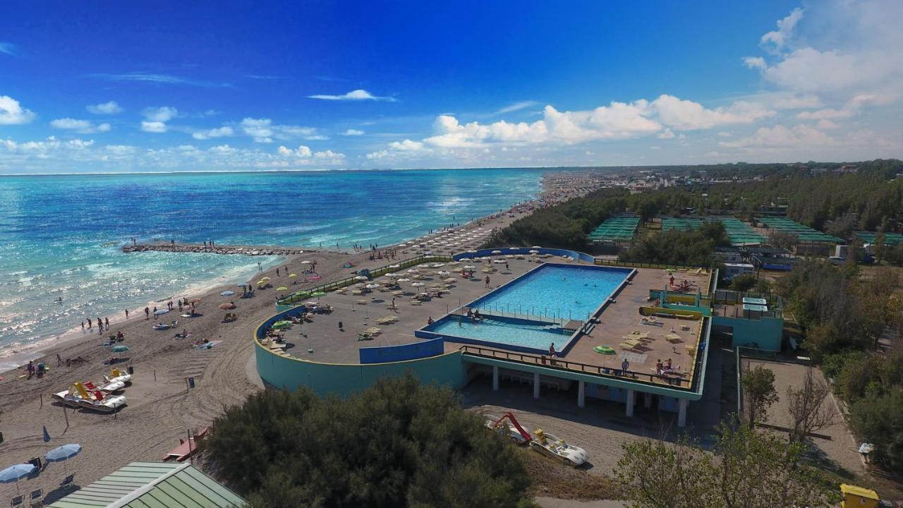 Happy Camp Mobile Homes In Camping Village Rosapineta Rosolina Mare Dış mekan fotoğraf